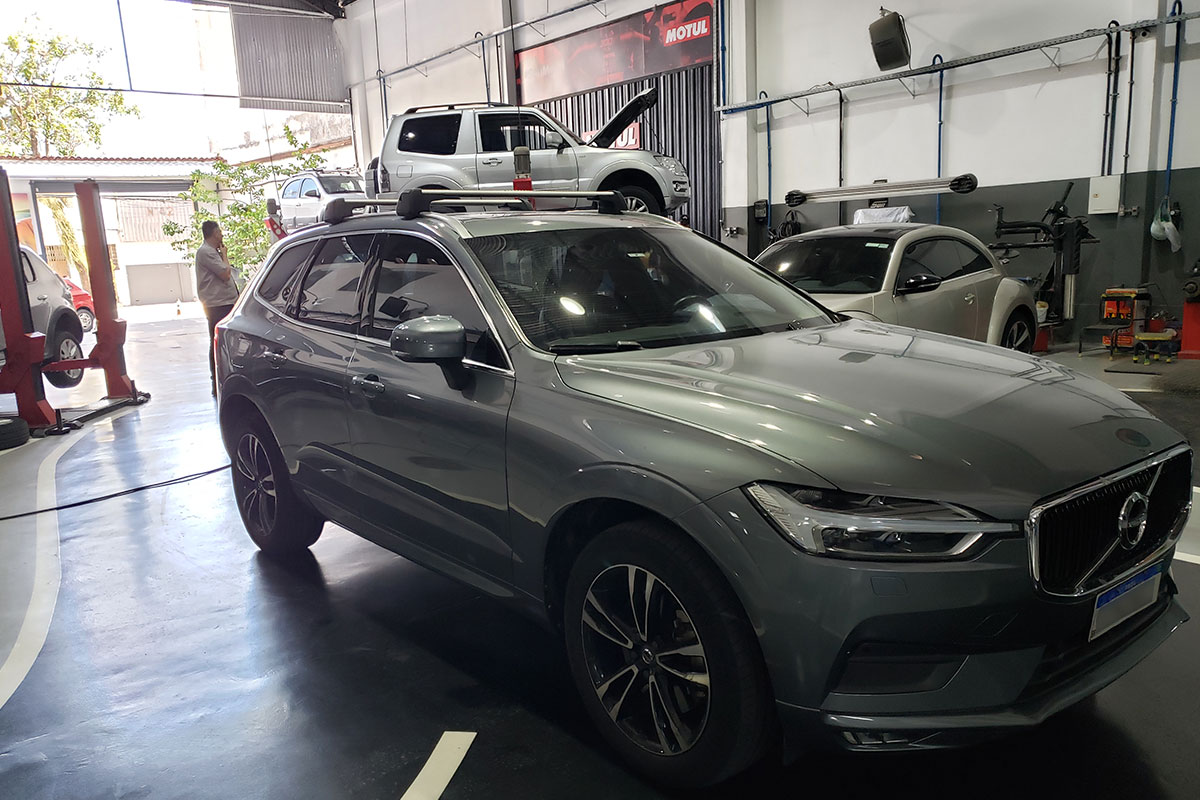 Volvo em manutenção na Oficina Especializada Oma - RJ - 5
